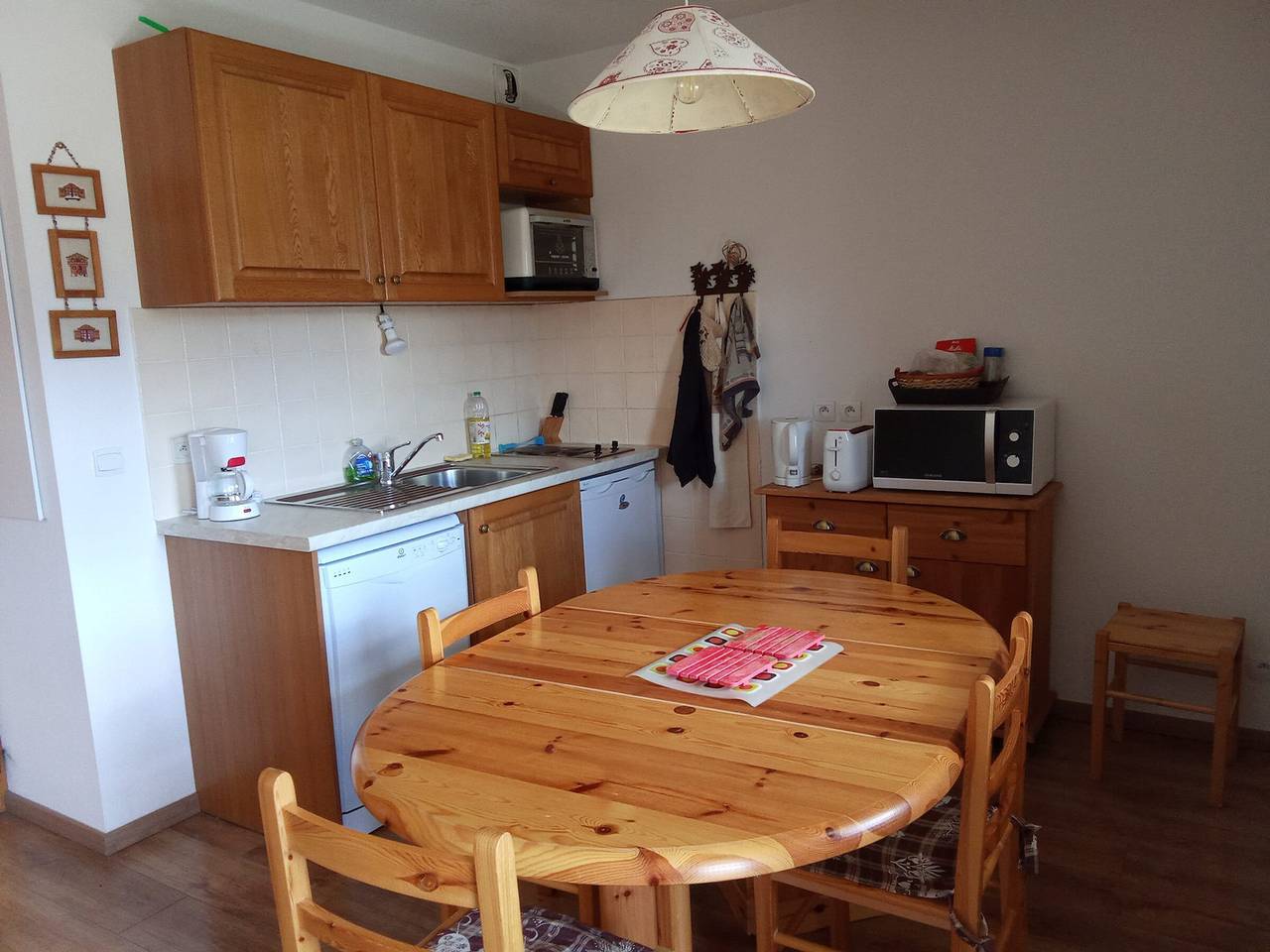 Estudio entero, Estudio cabina acogedor, balcón y parking, 05250 La Joue du Loup in La Joue du Loup, Dévoluy (comuna)