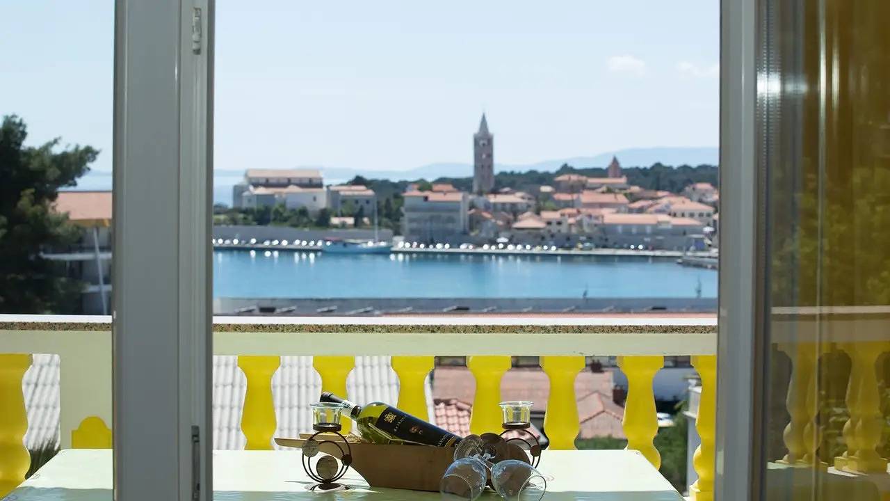 Appartamento vacanze a Rab a partire da 225€ a notte