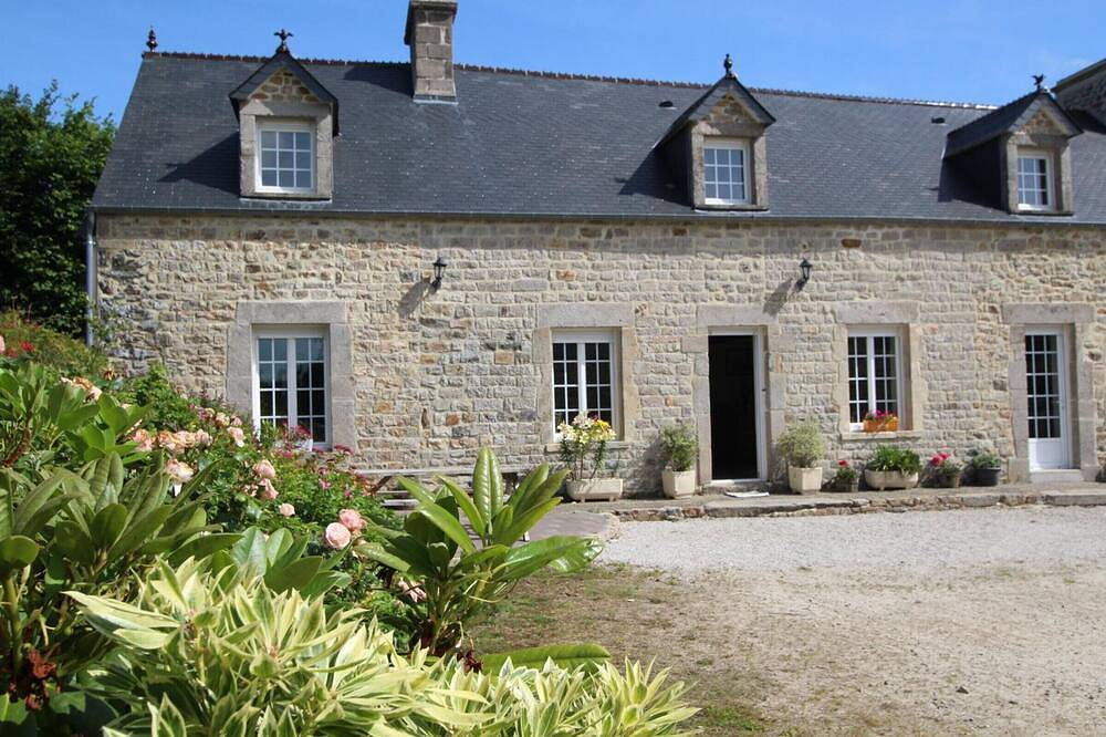 Casa espaciosa con jardín, chimenea y Wifi, se admiten animales in Grosville, Côte de la Déroute