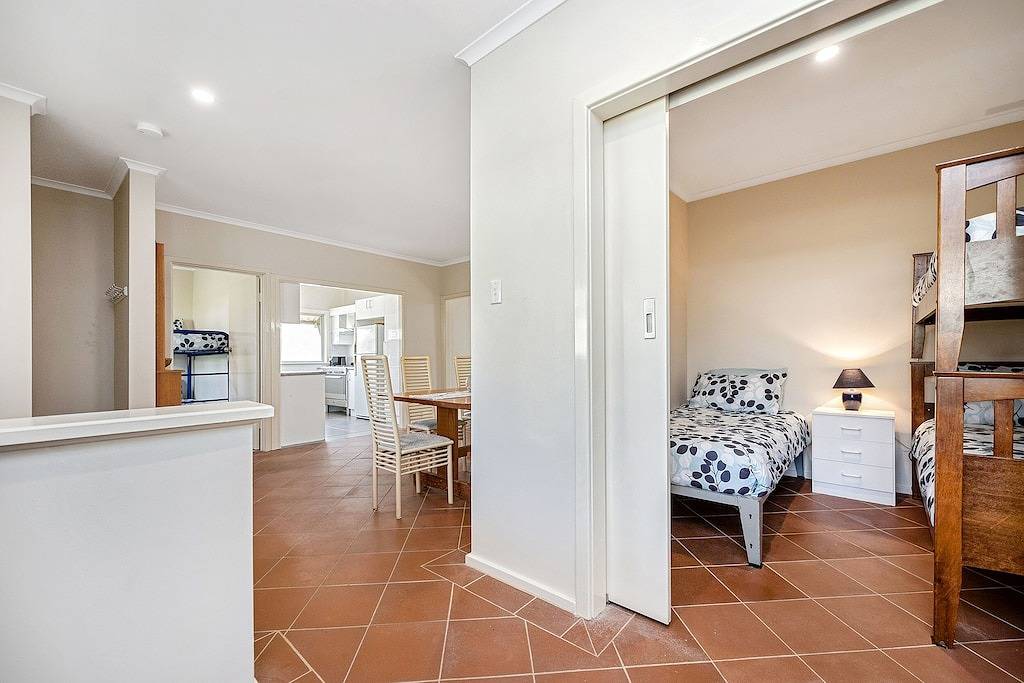 Coastal Pine-Ocean view from the front and back in Guilderton, Western Australia