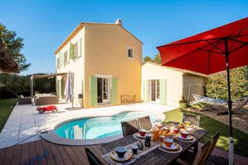 Gîte pour 8 personnes, avec piscine ainsi que jardin et vue dans Golf de Saint-Thomas