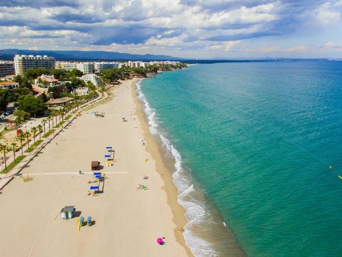 Ganze Ferienwohnung, Ferienwohnung für 12 Personen mit Garten in Miami Playa, Costa Dorada