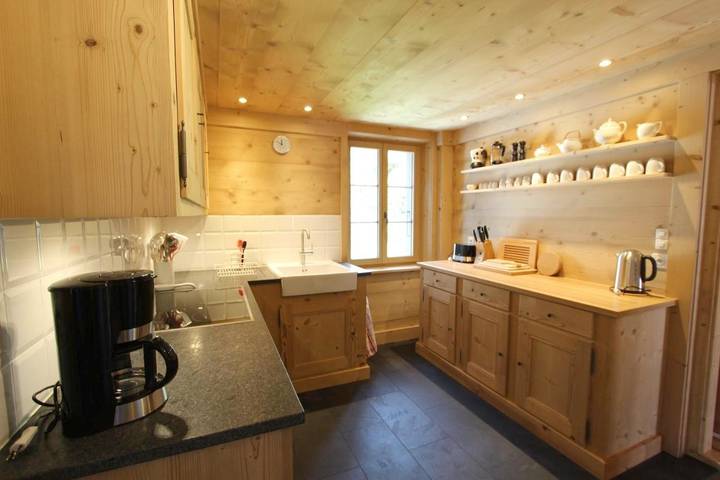 Gîte pour 8 personnes, avec jardin et vue à Rossinière - 3