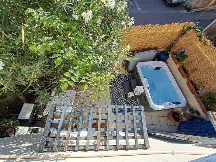 Location de vacances pour 4 personnes, avec terrasse et jacuzzi à Sainte-Valière - 2