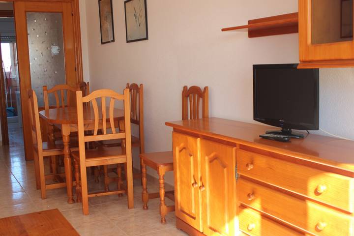 Ganze Wohnung, Ferienwohnung für 5 Personen mit Kinderpool in La Manga del Mar Menor, Cartagena