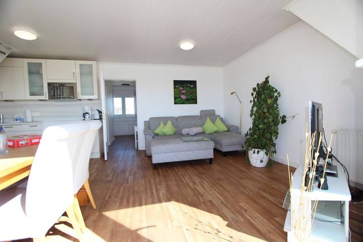 Ferienwohnung für 4 Personen, mit Balkon und Sauna in Wenningstedt - 2