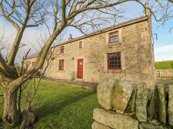 Cottage for 15 people, with garden, with pets in Peak District