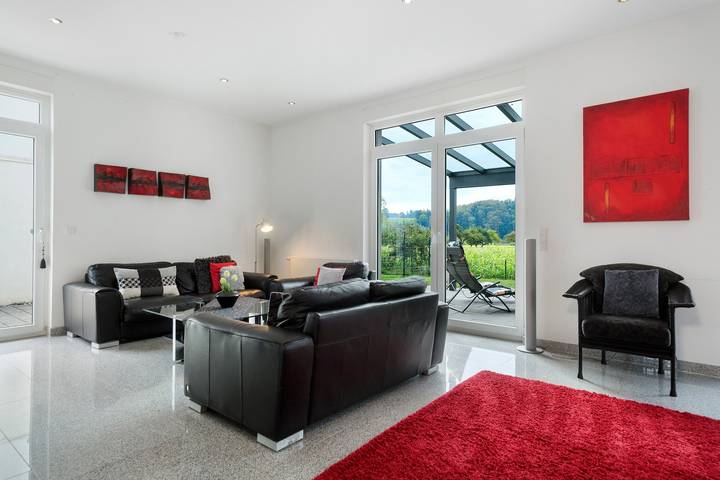 Ferienvilla Exklusiv! mit Bergblick, privater Terrasse und WLAN in Deggenhausertal, Region Bodensee-Oberschwaben