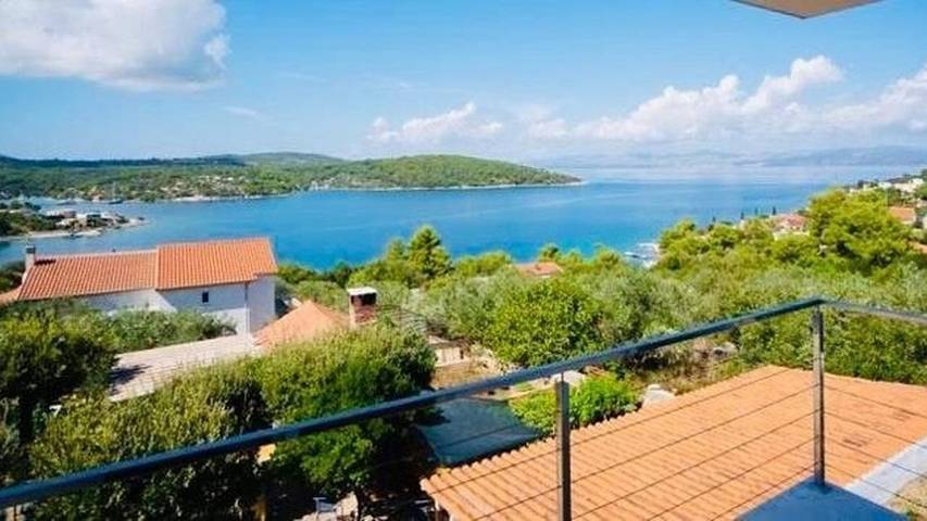 Ferienwohnung für 6 Personen, mit Pool und Garten - 1