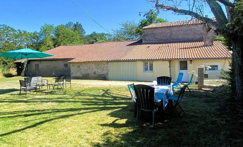 Gîte pour 4 personnes, avec Jardin et Vue à Sigoulès