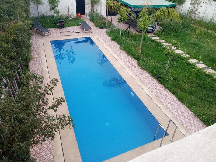 Villa pour 6 personnes, avec jacuzzi ainsi que piscine et jardin