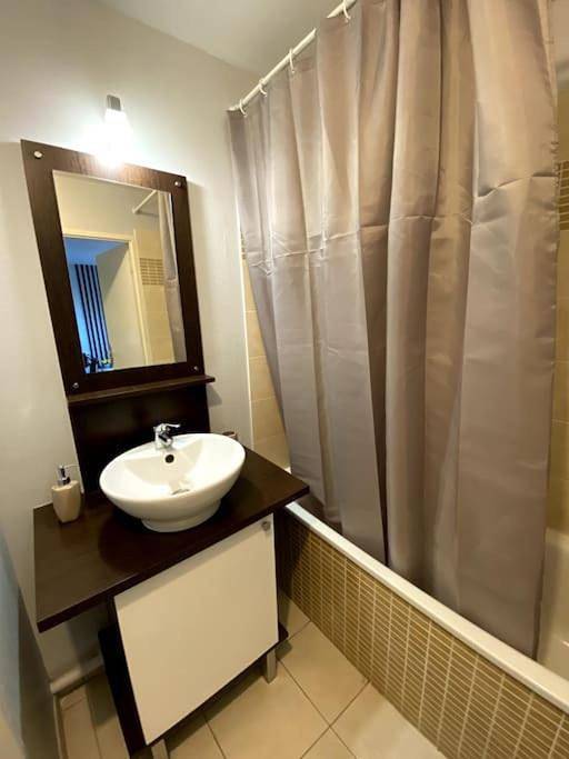 Appartement entier, Urban Home - 4 pers - Netflix in Eysines, Région de Bordeaux