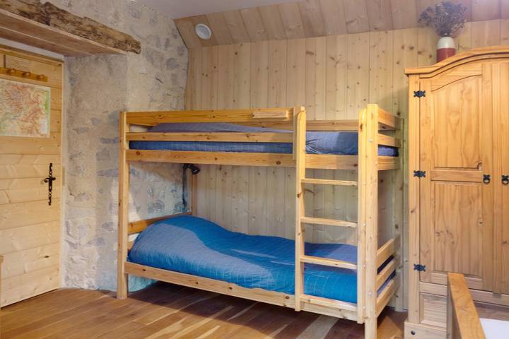Ferme des Montagnes Bleues – Quarto de hóspedes com pequeno-almoço no sossego das montanhas in Bellegarde-en-Diois, Die (Região)