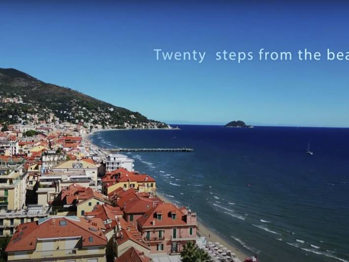 Ferienhaus für 4 Personen, mit Balkon und Terrasse sowie Garten in Alassio