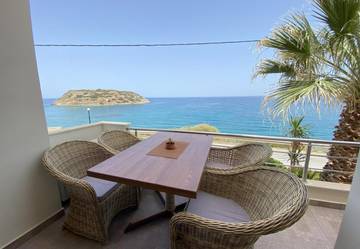 Cottage pour 5 personnes, avec piscine ainsi que vue et terrasse, animaux acceptés dans Mokhlos