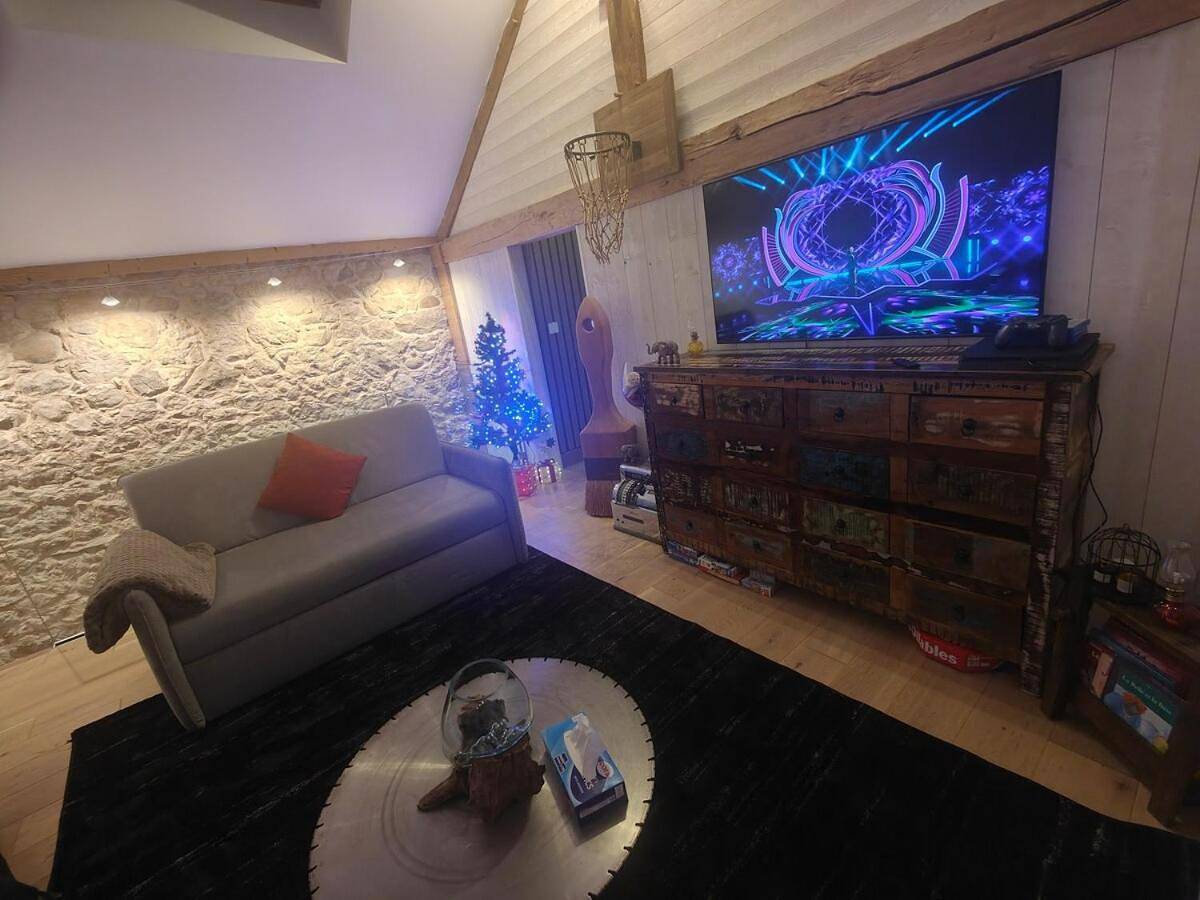One-Bedroom House in Saint-Jean-de-Gonville, Gex