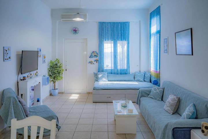 Location de vacances pour 7 personnes, avec vue et jardin, adapté aux familles dans Matala - 2
