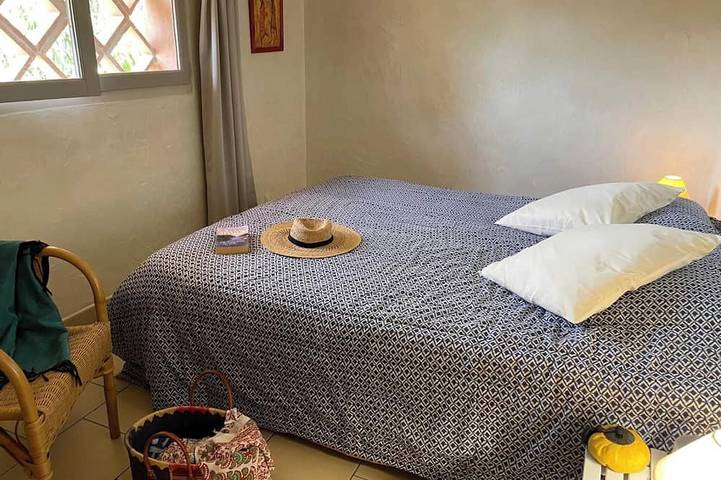 Gîte pour 4 personnes, avec balcon dans Plage de Saint Cyprien (Lecci) - 2