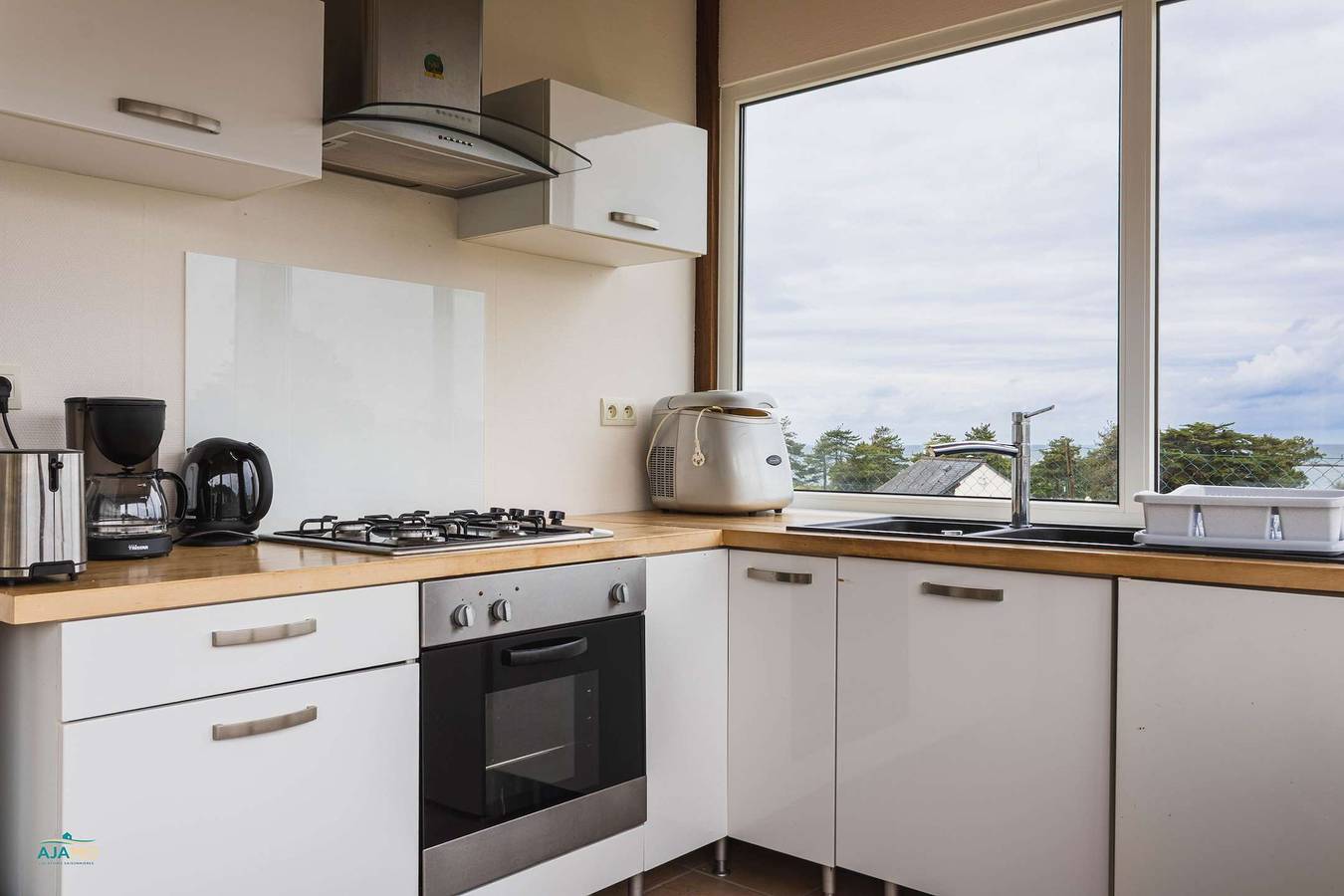 In Erquy, 200m from the beach and the Saint Michel islet, chalet with sea view in Erquy, Côte d’Émeraude