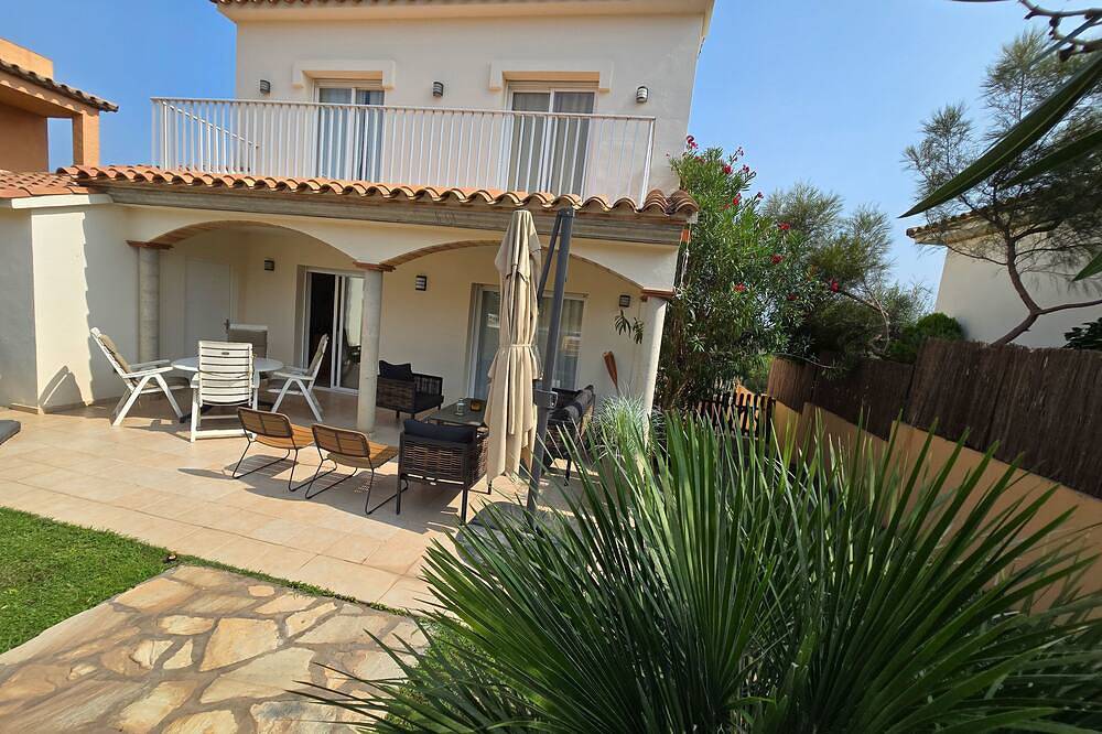 Casa Pilans Con Jardín Y Piscina Privada in La Escala, Alt Empordà