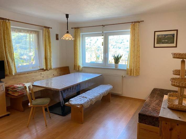 Ferienwohnung für 3 Personen, mit Garten und Ausblick, mit Haustier in Hainzenberg