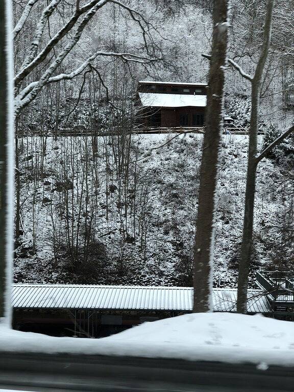 Vacation house for 8 people, with terrace, with pets in Watauga Lake