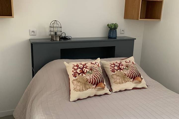 Gîte pour 4 personnes, avec balcon et jacuzzi dans la Tamarissière - 2