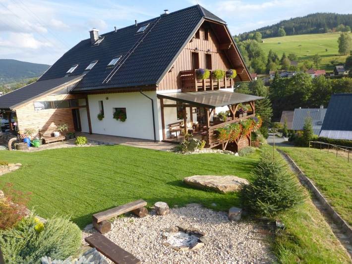 Apartament wakacyjny dla 5 osób, z taras i ogród w Rokytnice nad Jizerou