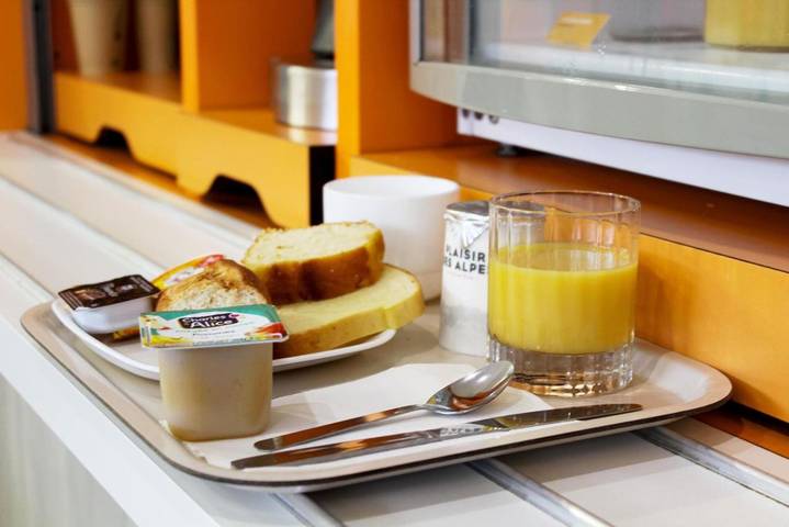 Hôtel pour 2 personnes, avec terrasse, animaux acceptés à Plaisir (Yvelines) - 3