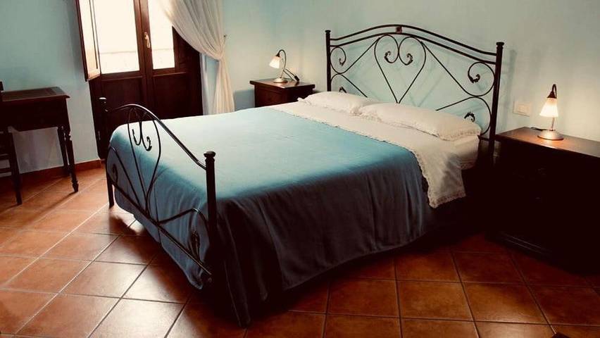 Chambre d’hôte pour 3 personnes, avec vue et balcon, animaux acceptés à Roggiano Gravina