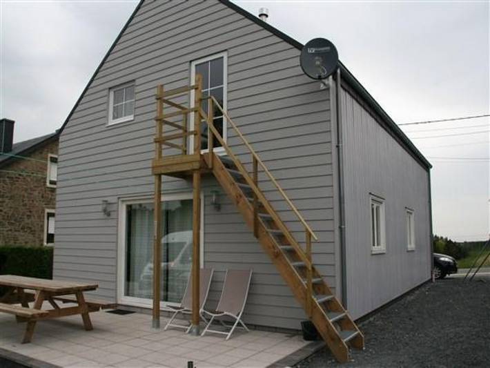 Gîte pour 8 personnes, avec Terrasse et Jardin à Paliseul