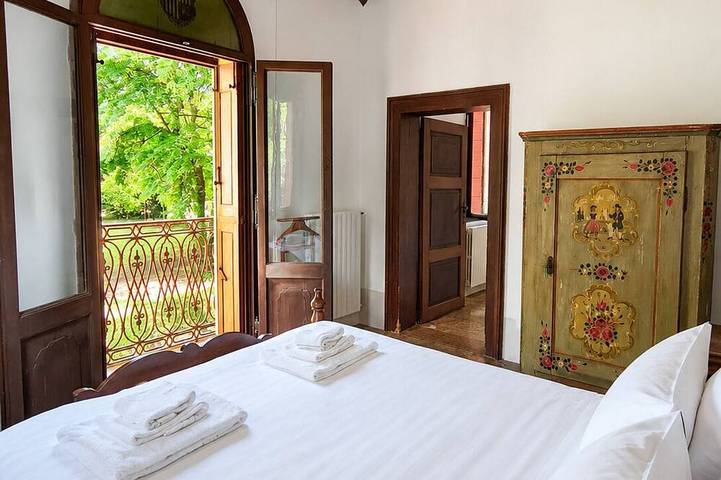 A Cosy Villa in a lush Park just 5’ from Central Padua. Free Car Park in Albignasego, Provincia di Padova