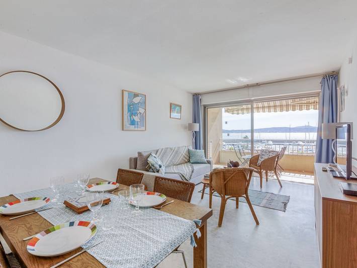 Gîte pour 4 personnes, avec terrasse, animaux acceptés dans Plage De La Croisette Sainte Maxime - 2