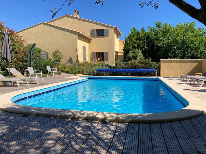 Location de vacances pour 12 personnes, avec jardin et piscine à Saint-Julien-de-Cassagnas