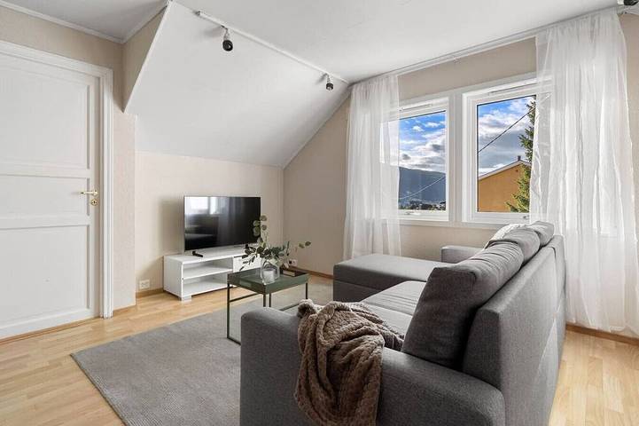 Ganze Wohnung, Basecamp Dramsvegen – South Loft Retreat in Tromsø