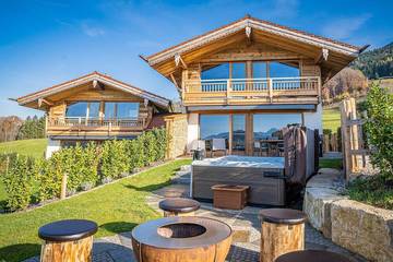 Ferienhaus für 4 Personen, mit Garten und Whirlpool sowie Sauna und Balkon im Chiemgau
