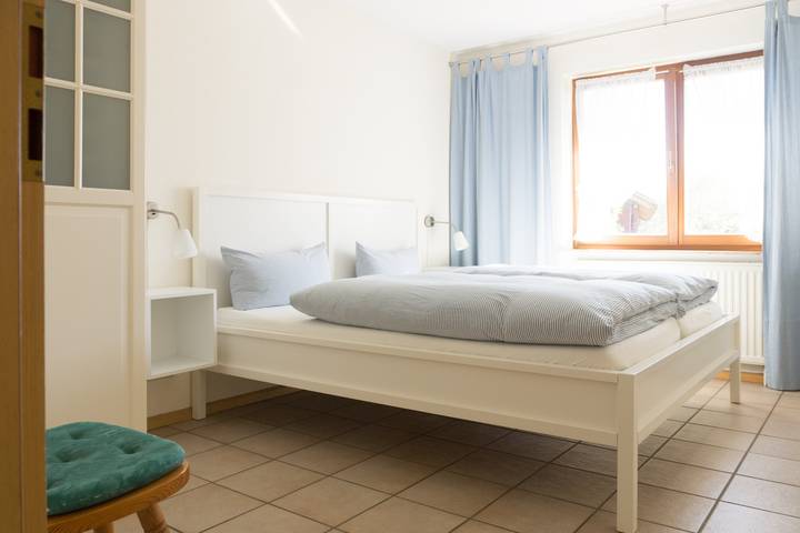 Ganze Ferienwohnung, Neunlindenhof - Ferienwohnung 1, 54 qm, 1-4 Personen in Ihringen am Kaiserstuhl, Kaiserstuhl