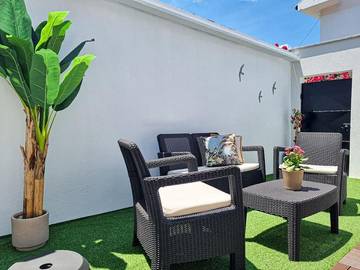 Gîte pour 4 personnes, avec terrasse dans Darque