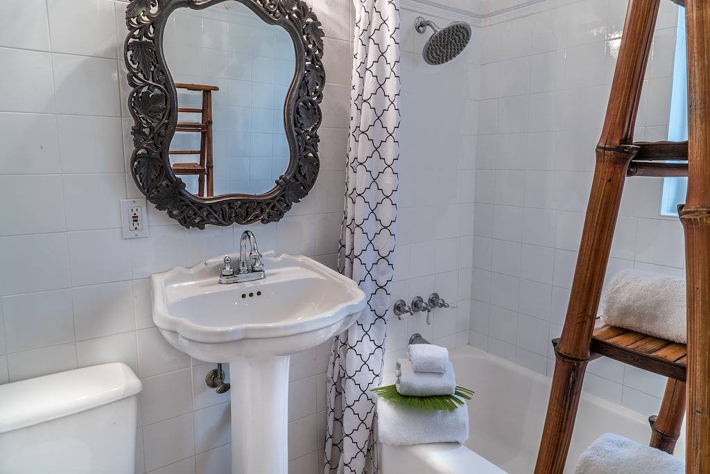 Tropische Oase: privater beheizter Pool & Spa, 5 Minuten Fahrt zum Strand & Geschäften. in West Palm Beach, Palm Beach County