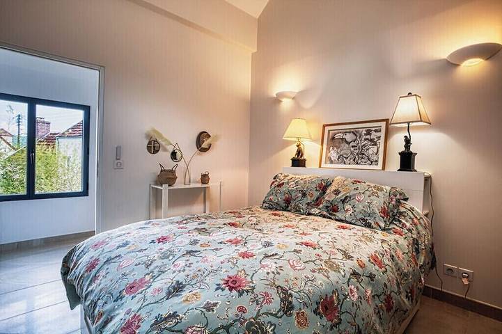 Location de vacances pour 10 personnes, avec terrasse et jardin à Jouars-Pontchartrain - 4