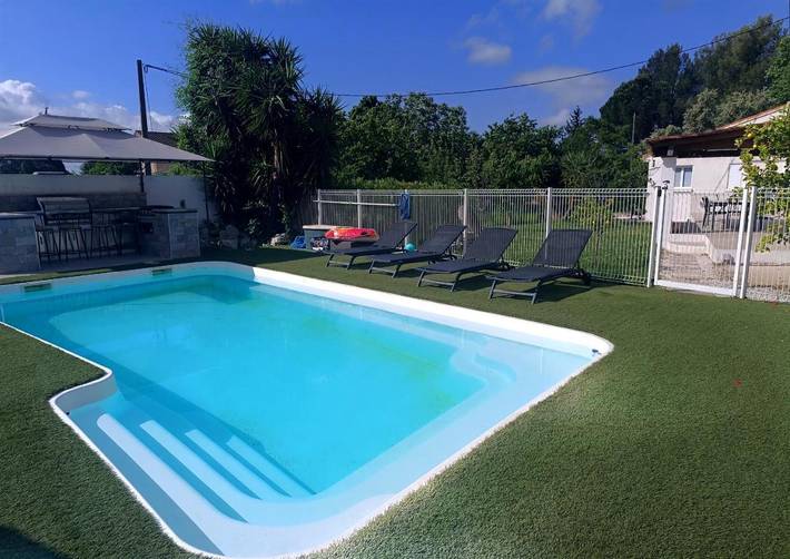Maison de vacances pour 4 personnes, avec jardin ainsi que piscine et jacuzzi