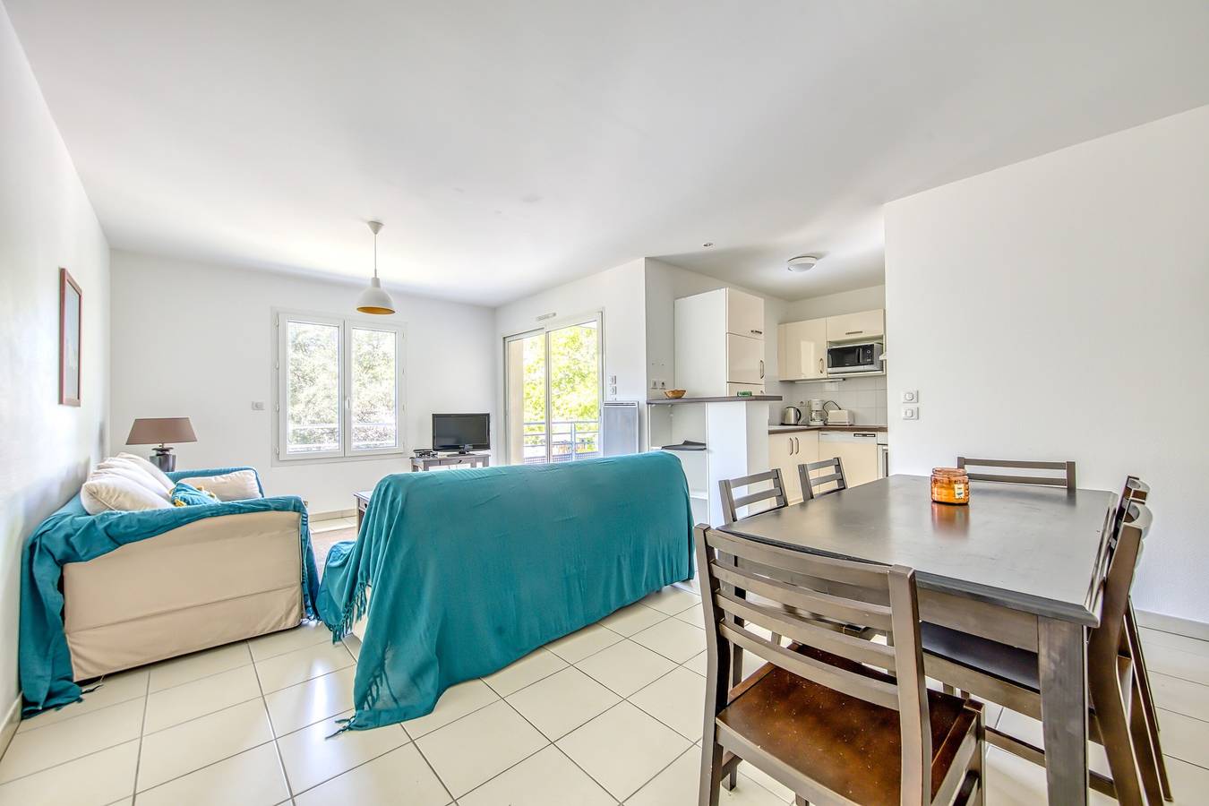 Appartement entier, Charmante maison 4-6 pers avec piscine, terrasse et plages à 1,2 km à Soulac-sur-Mer in Soulac-sur-Mer, Région de Lesparre-Médoc