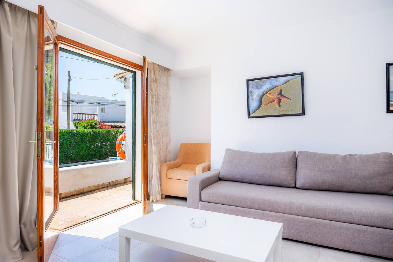 Appartement entier, Appartement "Felipe 1-1 vue piscine" avec terrasse et piscine partagée (taxe de séjour incluse) in Cala d'Or, Santanyí