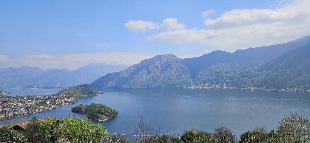 Chalet für 5 Personen, mit Ausblick und Seeblick sowie Garten am Comer See - 3