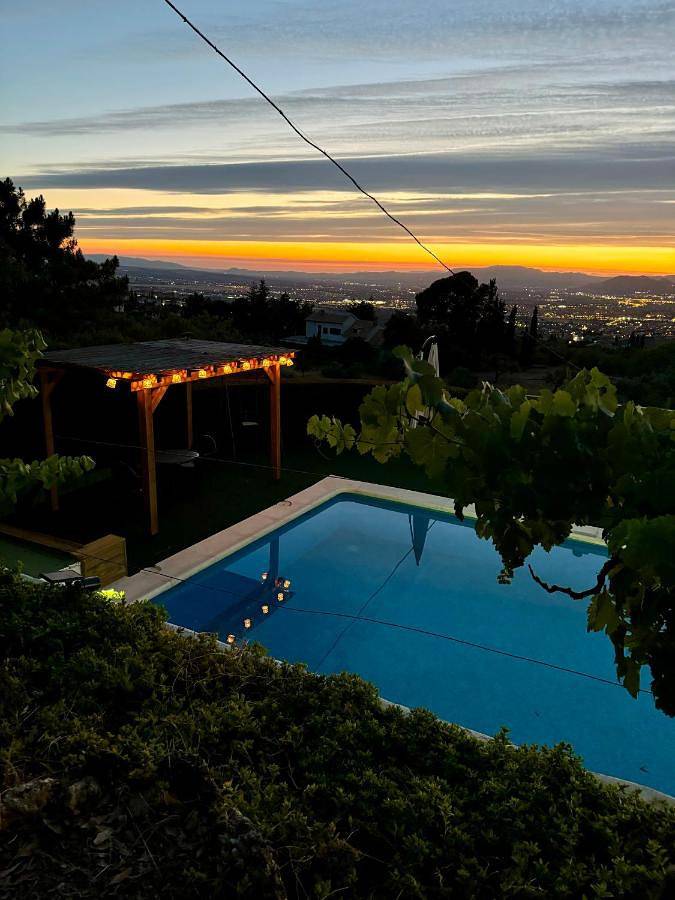 Casa rural para 6 personas, con Balcón y Terraza además de Jardín y Piscina en Monachil - 2