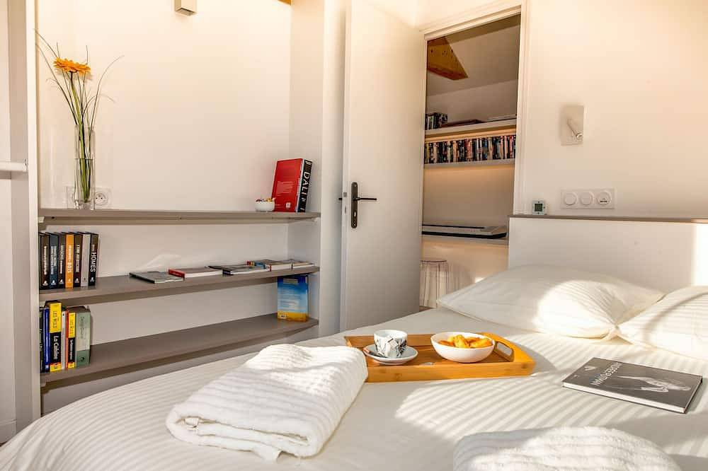 Mini-maison d’architecte connectée 2 chambres terrasse parking écran géant in Honfleur, Région de Lisieux