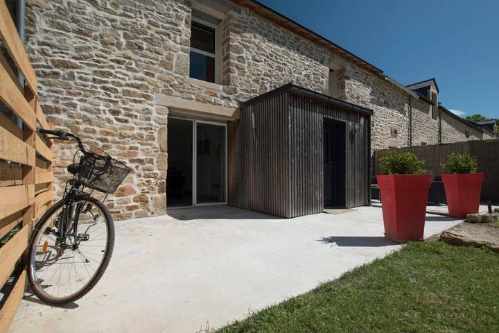 Location de vacances pour 8 personnes, avec piscine et jardin, animaux acceptés à Plescop - 3
