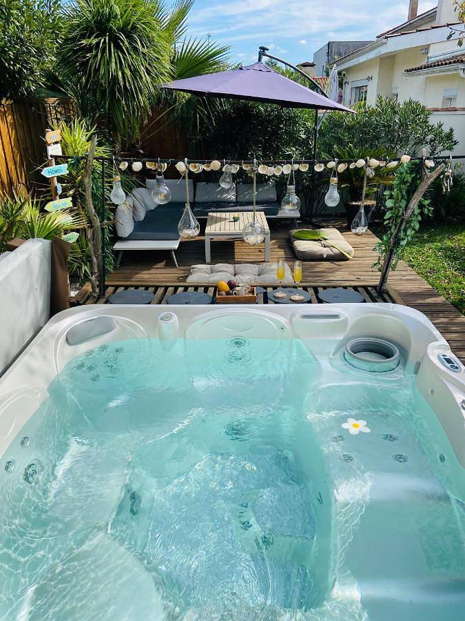 Gîte pour 2 personnes, avec jacuzzi et jardin à Mérignac - 3