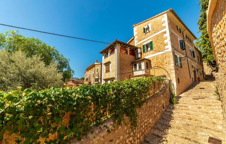 Acogedor apartamento con piscina a 100 m de Bella Vista in Fornalutx, Mallorca Oeste
