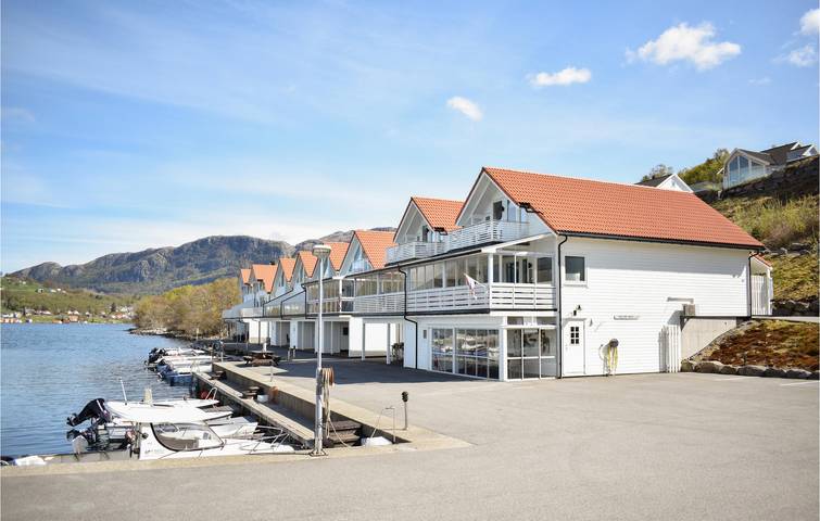 Ferienhaus für 8 Personen, mit Garten und Whirlpool sowie Terrasse und Sauna in Vindafjord - 3